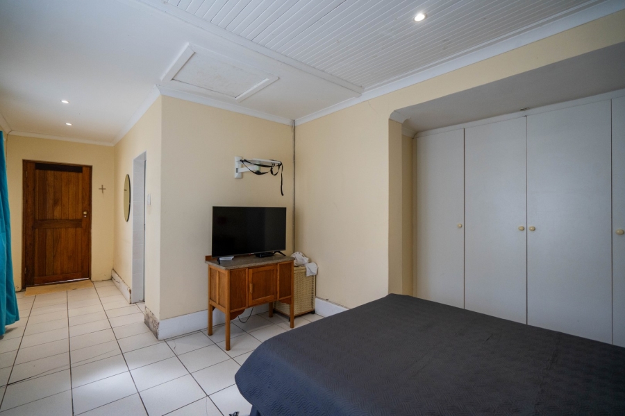5 Bedroom Property for Sale in West Bank Eastern Cape